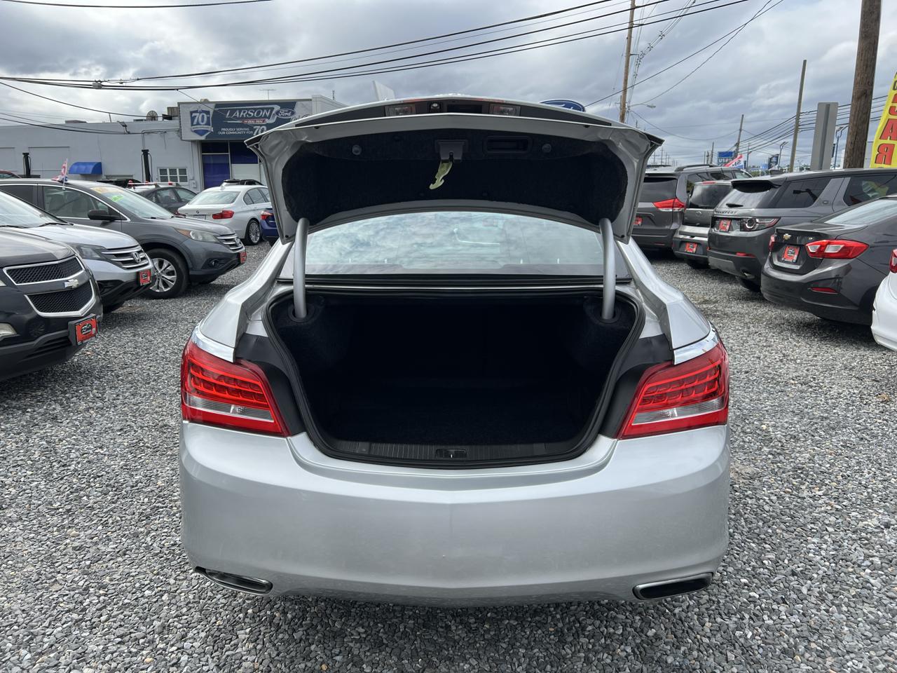 Buick LaCrosse Base 2015