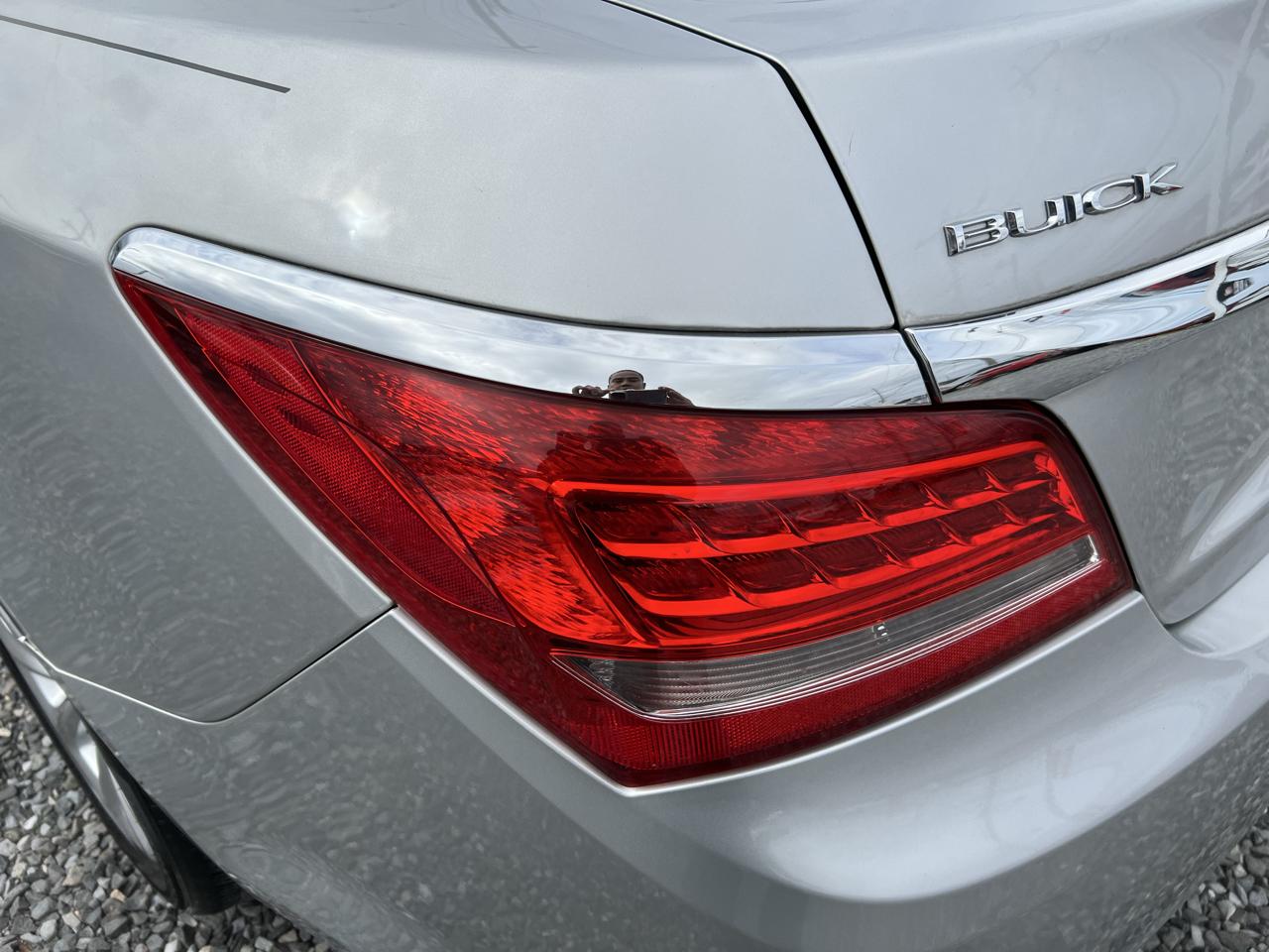 Buick LaCrosse Base 2015