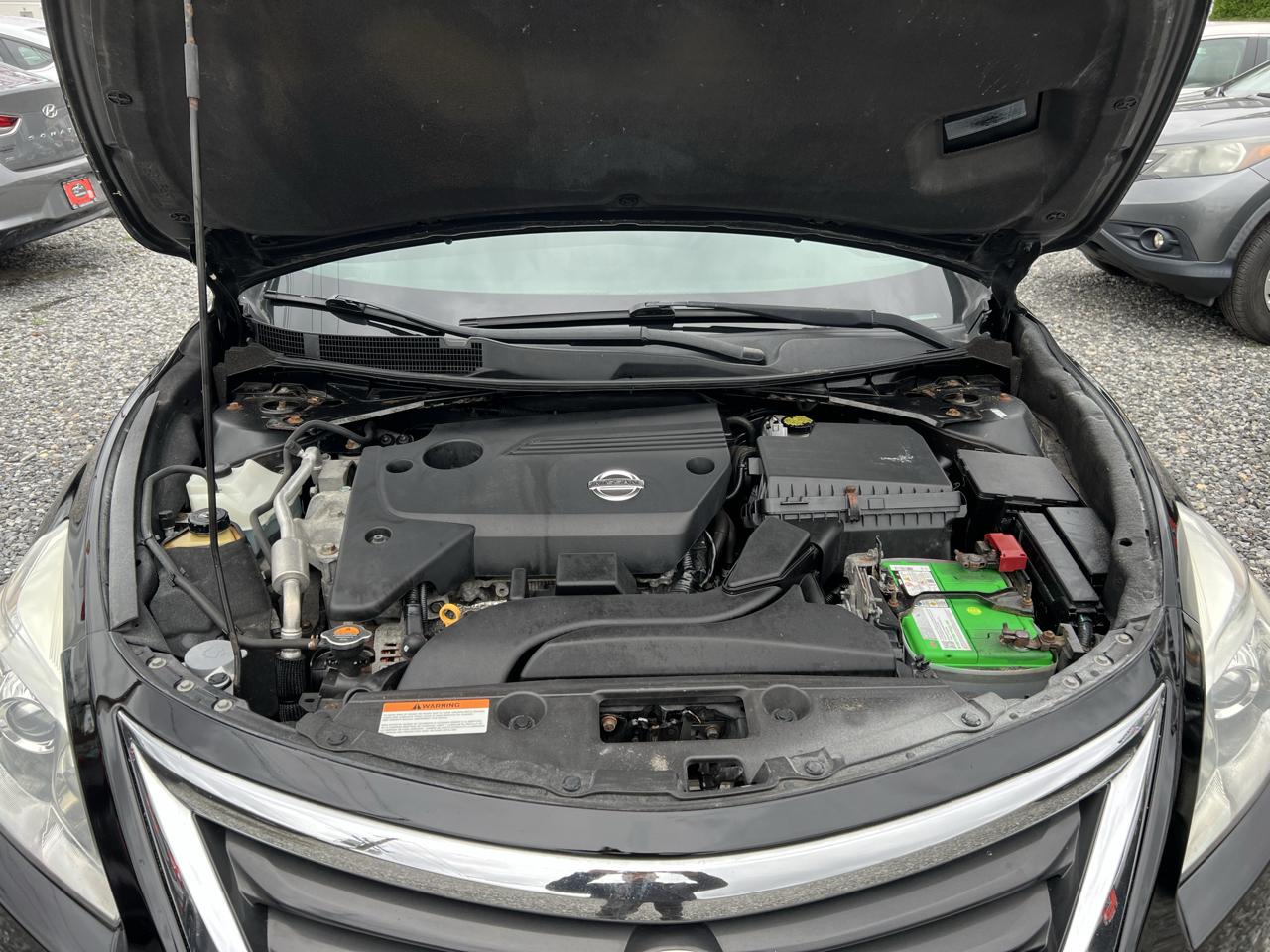 Nissan Altima 2.5 SV 2013