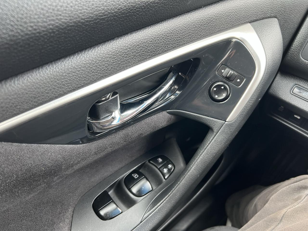 Nissan Altima 2.5 SV 2013