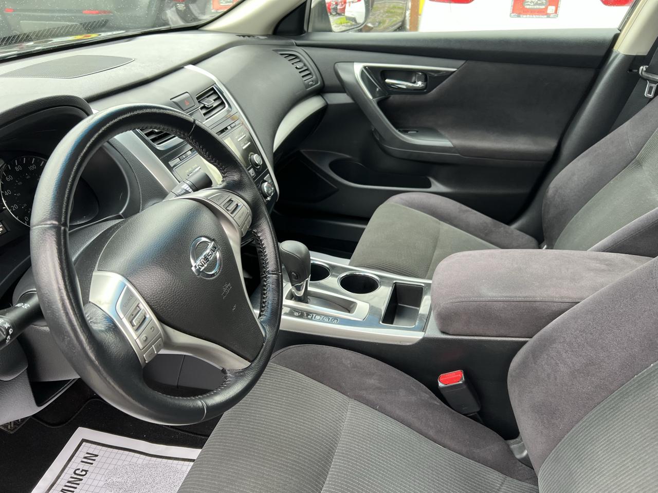 Nissan Altima 2.5 SV 2013