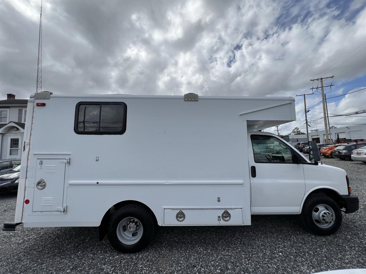 Chevrolet Express G3500 2009