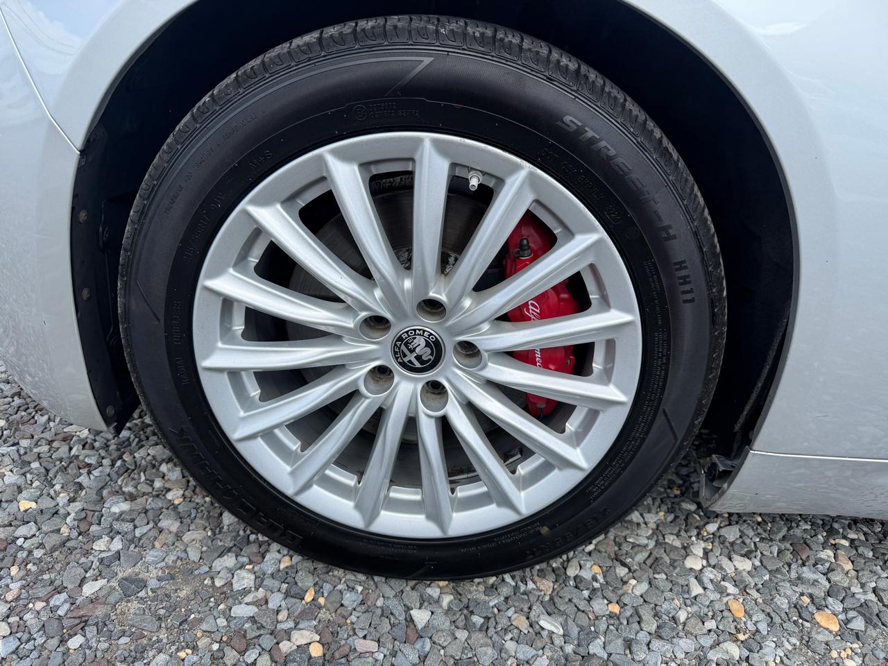 Alfa Romeo Giulia Base AWD 2019