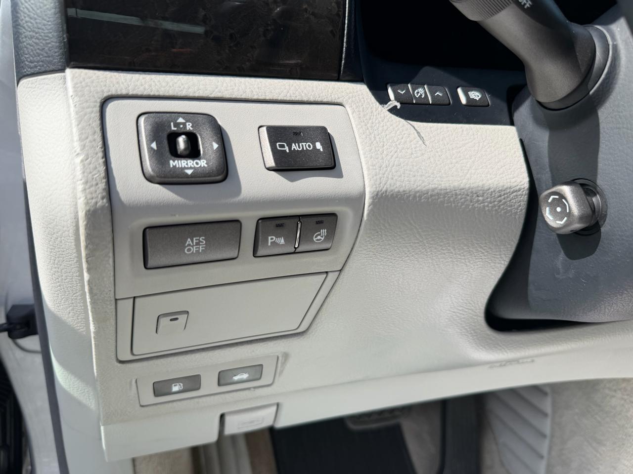 Lexus LS 460 Luxury Sedan 2007