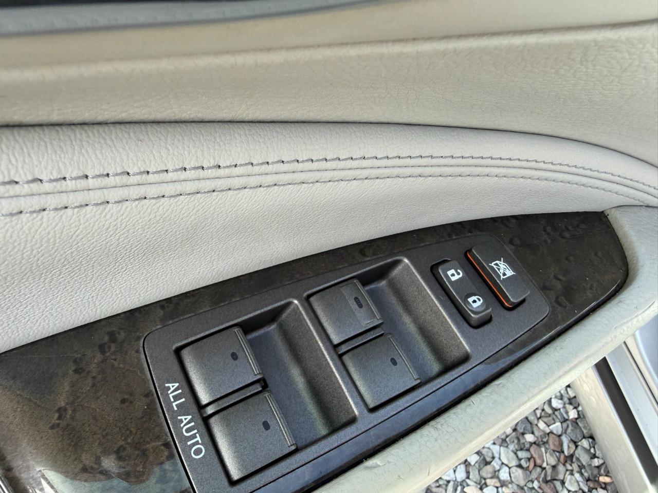 Lexus LS 460 Luxury Sedan 2007