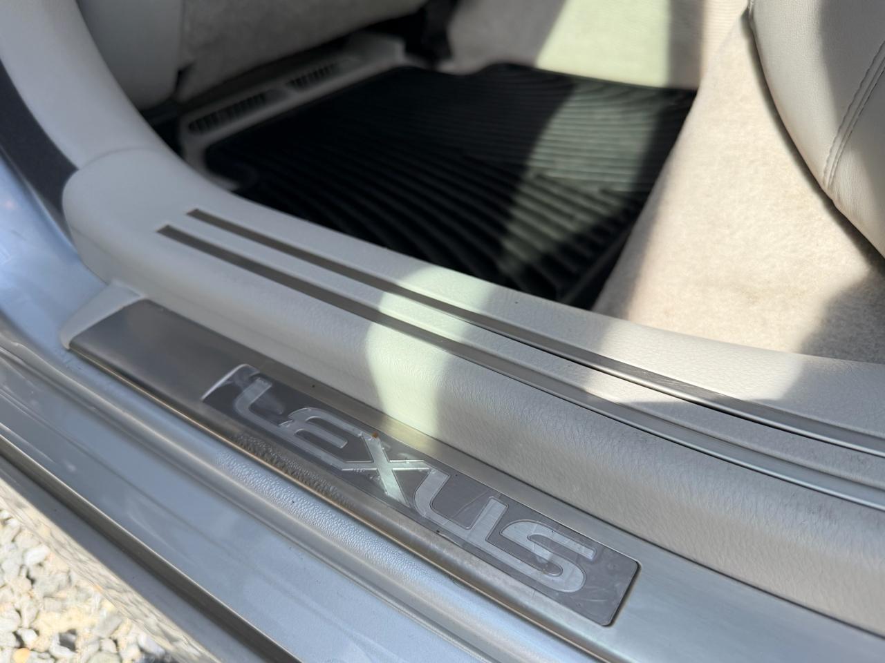 Lexus LS 460 Luxury Sedan 2007