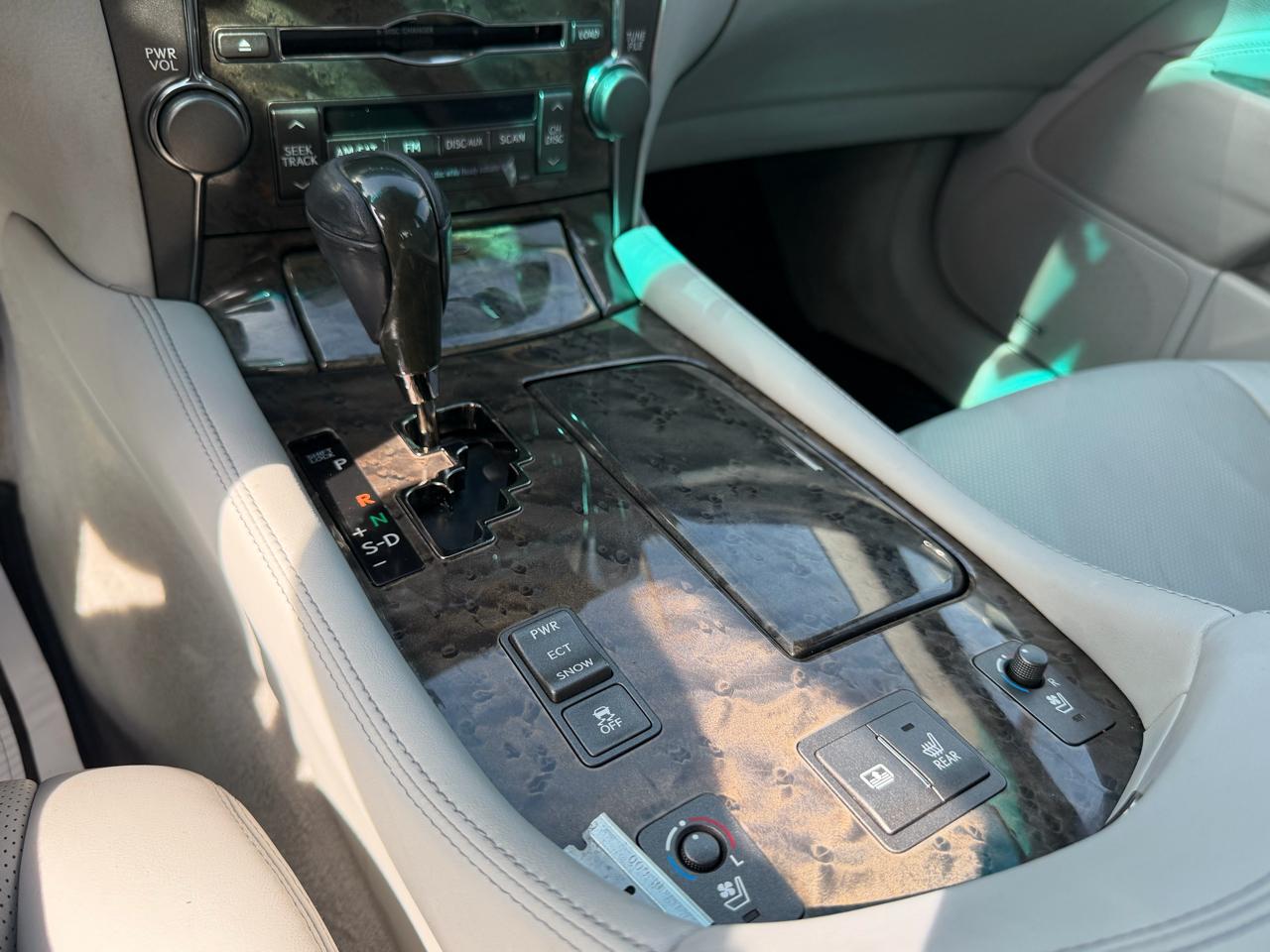 Lexus LS 460 Luxury Sedan 2007