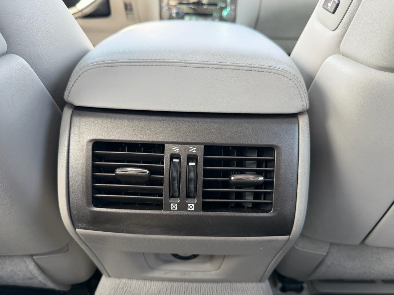 Lexus LS 460 Luxury Sedan 2007