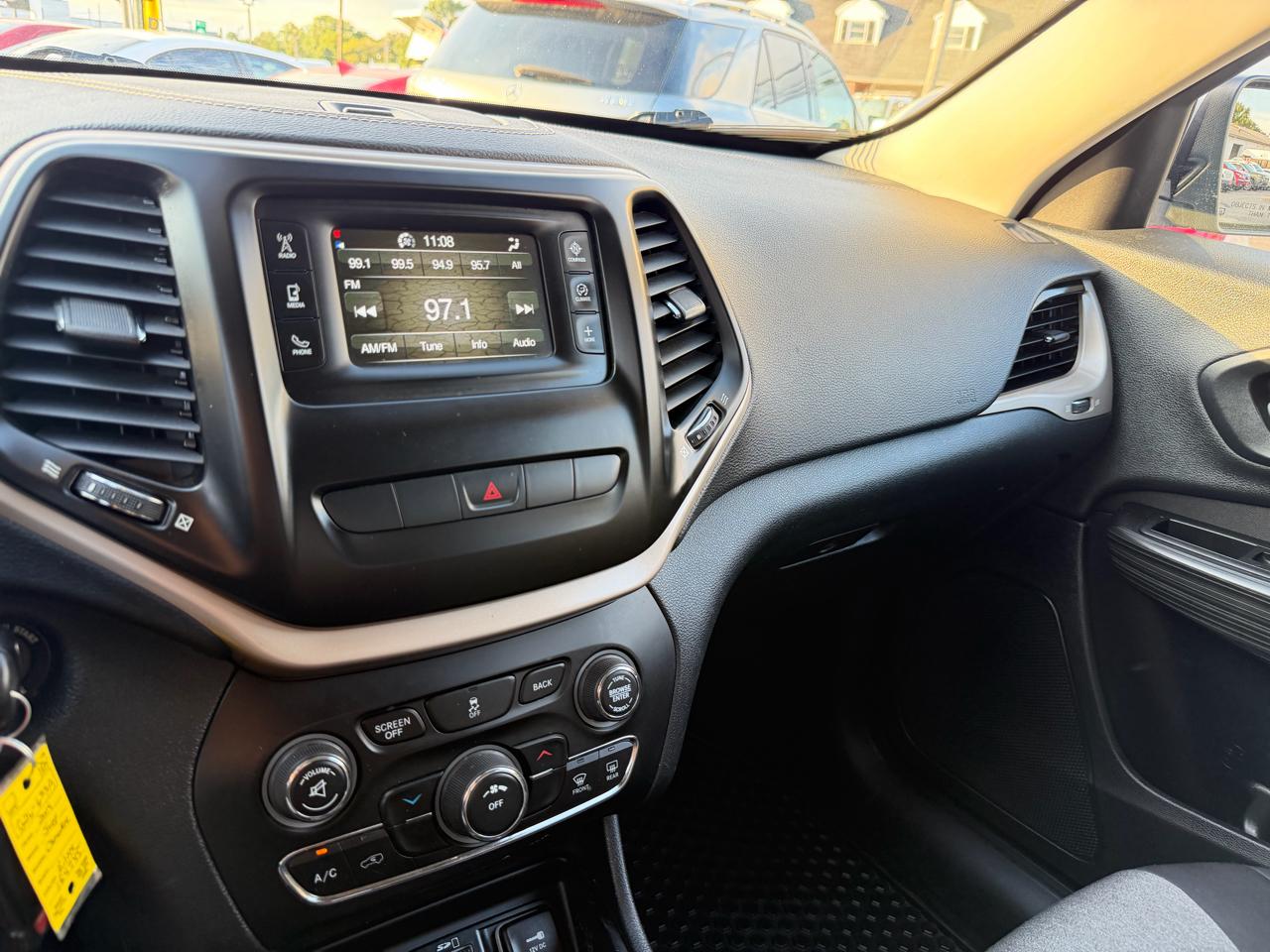Jeep Cherokee Latitude 4WD 2014