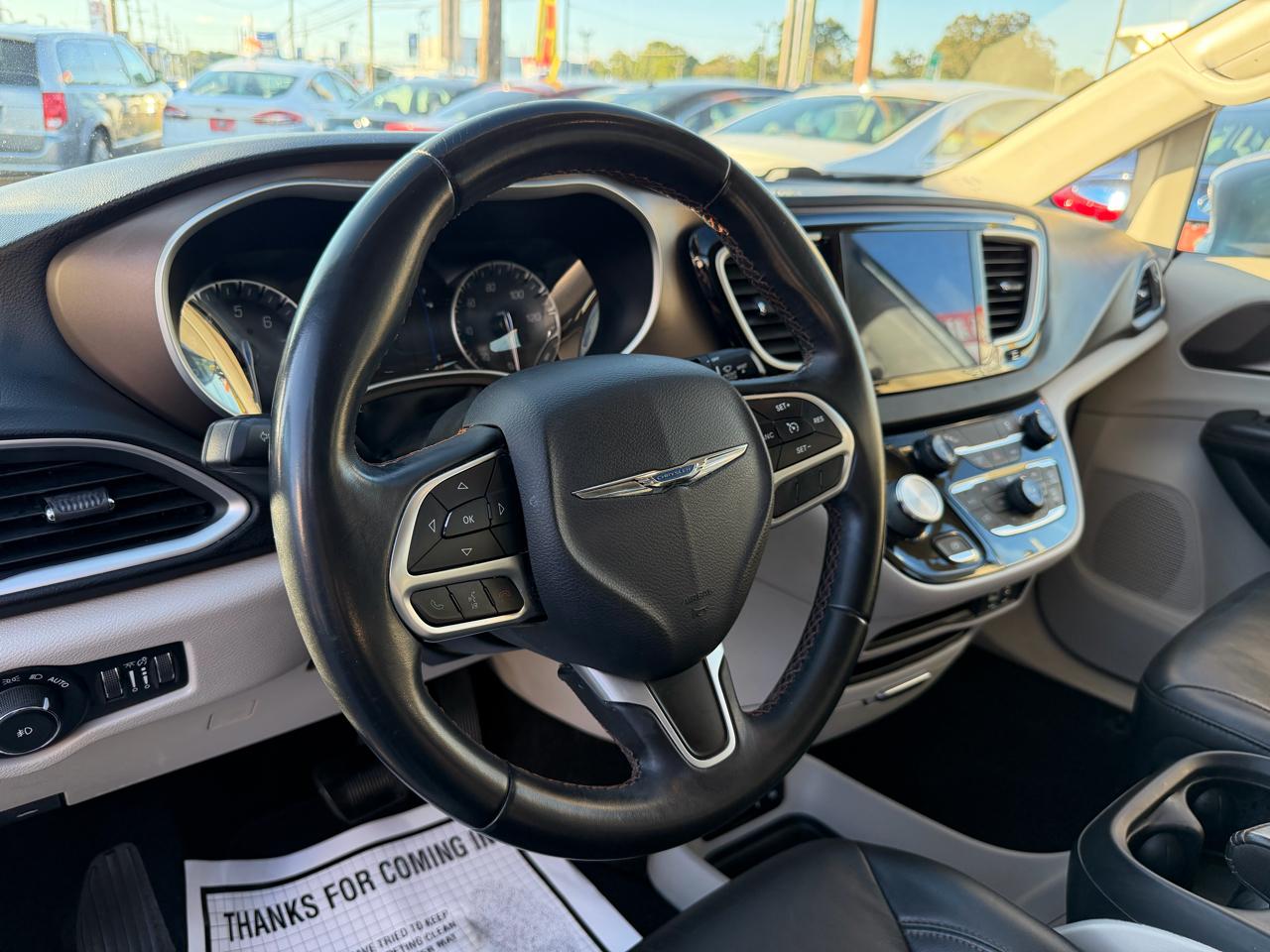 Chrysler Pacifica Touring-L 2017