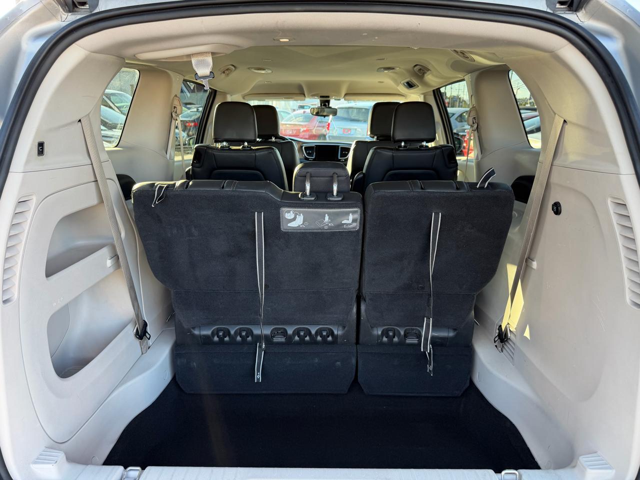 Chrysler Pacifica Touring-L 2017