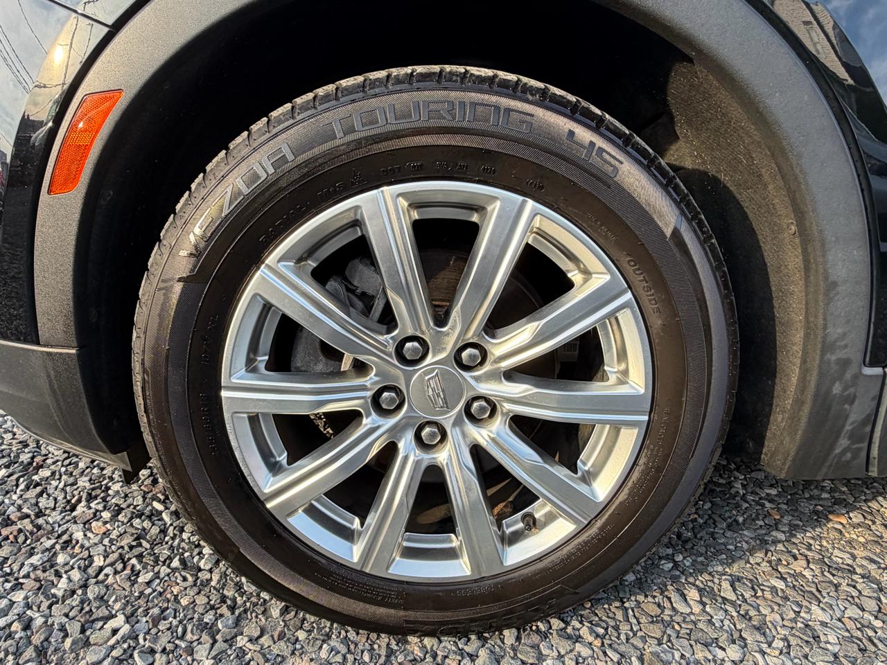 Cadillac XT4 Premium Luxury AWD 2019