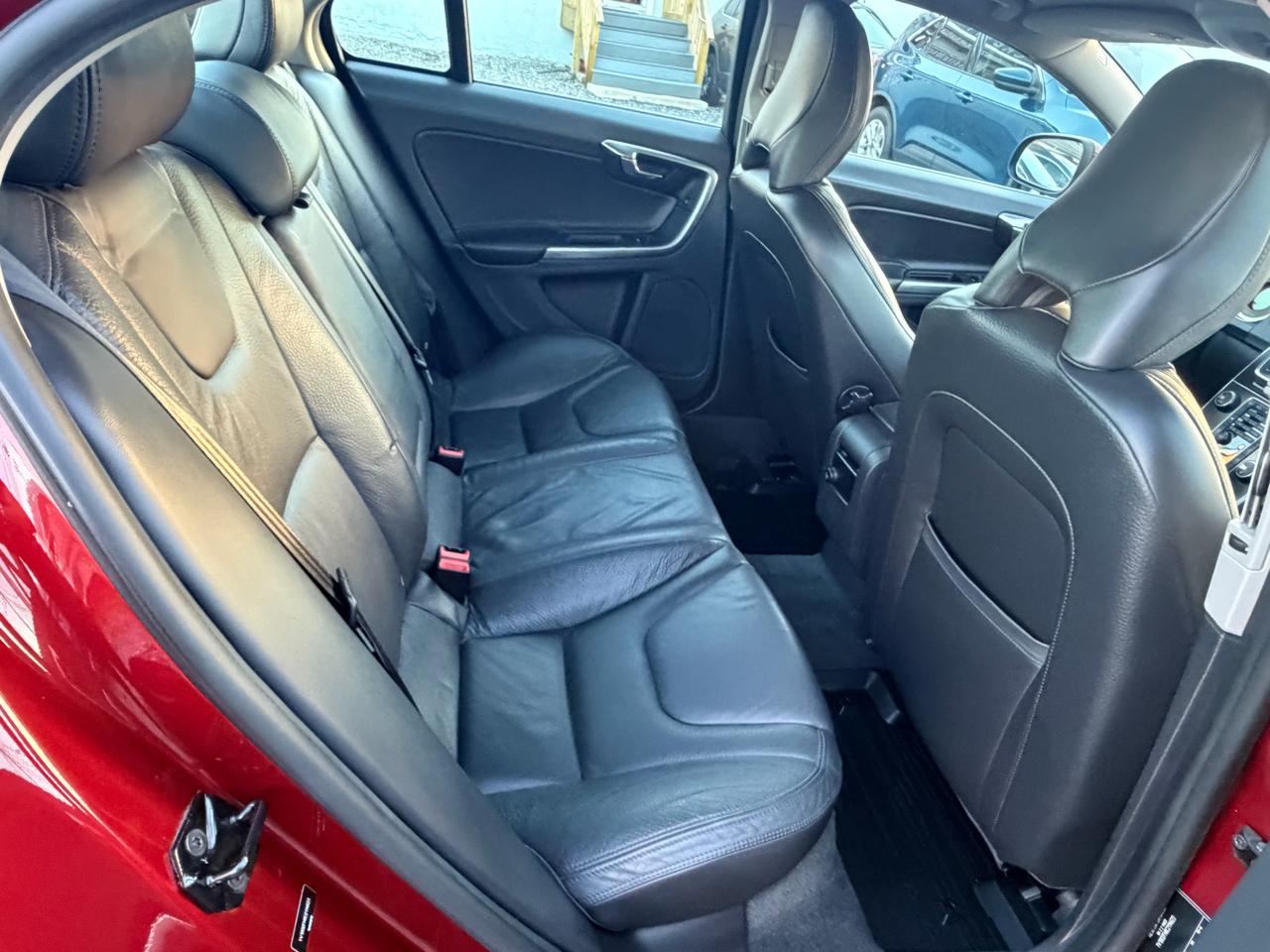 Volvo S60 T6 AWD 2012