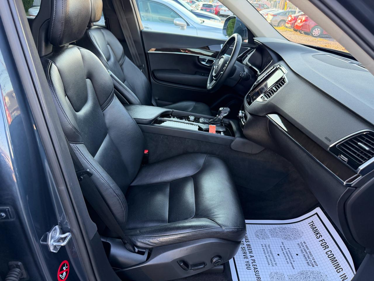 Volvo XC90 T6 Momentum AWD 2018