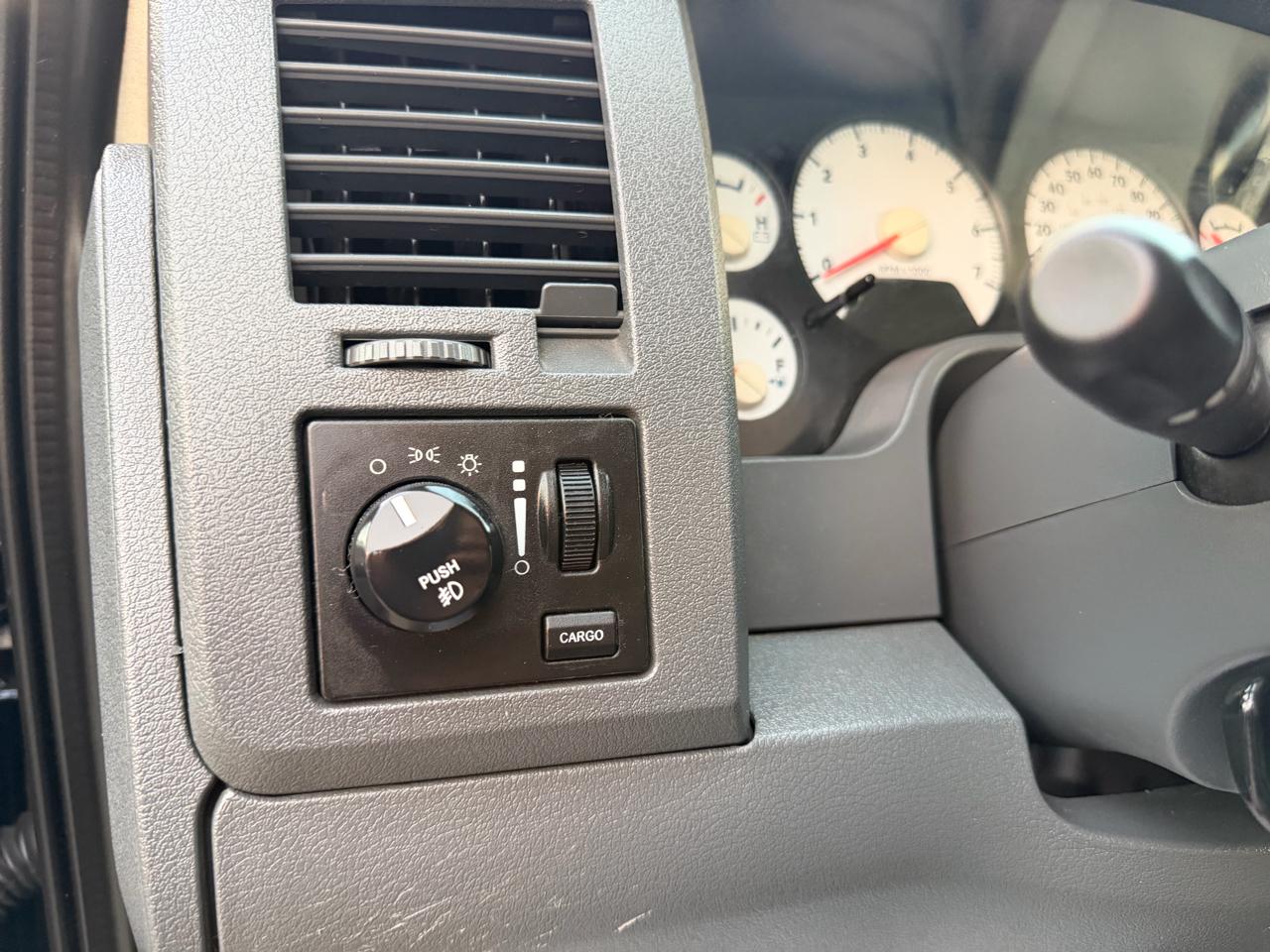 Dodge Ram 2500 SLT Quad Cab 4WD 2007