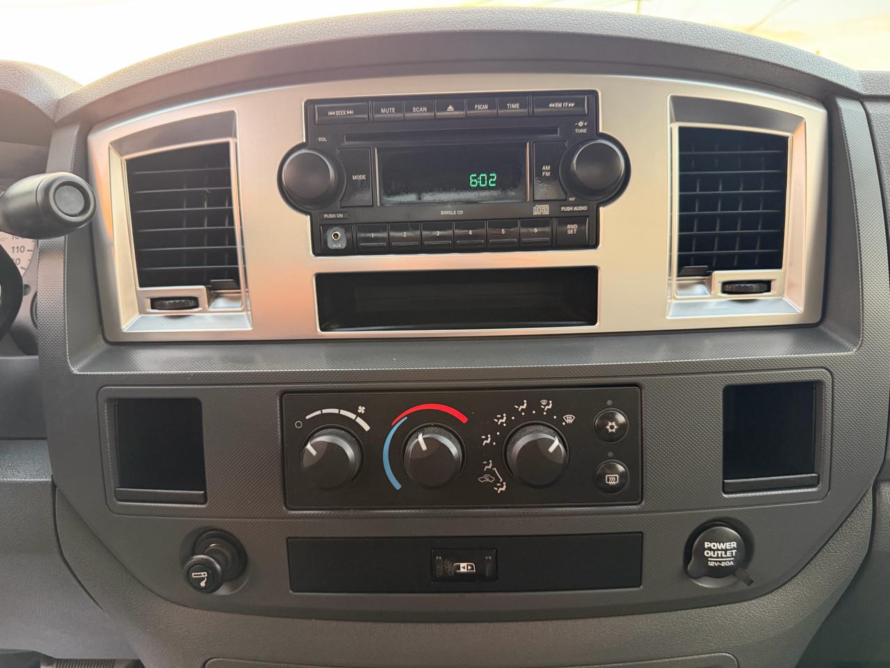 Dodge Ram 2500 SLT Quad Cab 4WD 2007