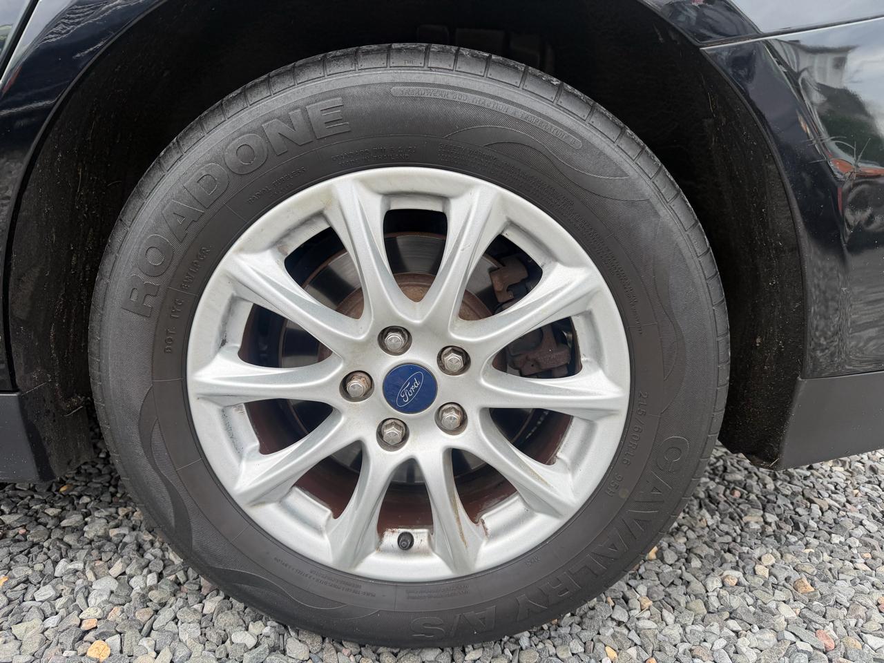 Ford Fusion S 2016