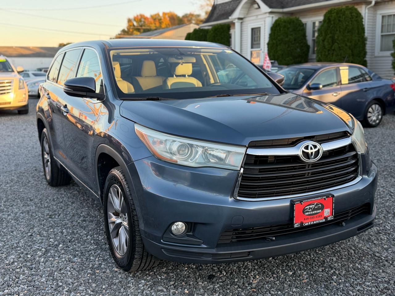 Toyota Highlander LE Plus 4D SUV FWD 2015