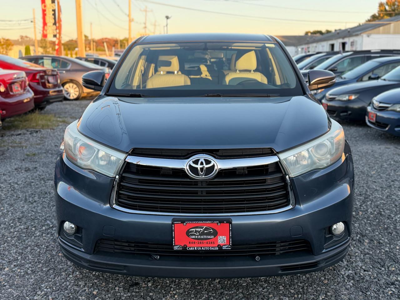 Toyota Highlander LE Plus 4D SUV FWD 2015