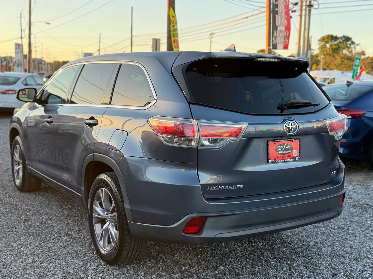 Toyota Highlander LE Plus 4D SUV FWD 2015