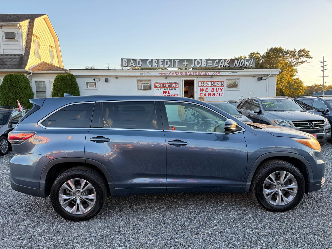 Toyota Highlander LE Plus 4D SUV FWD 2015