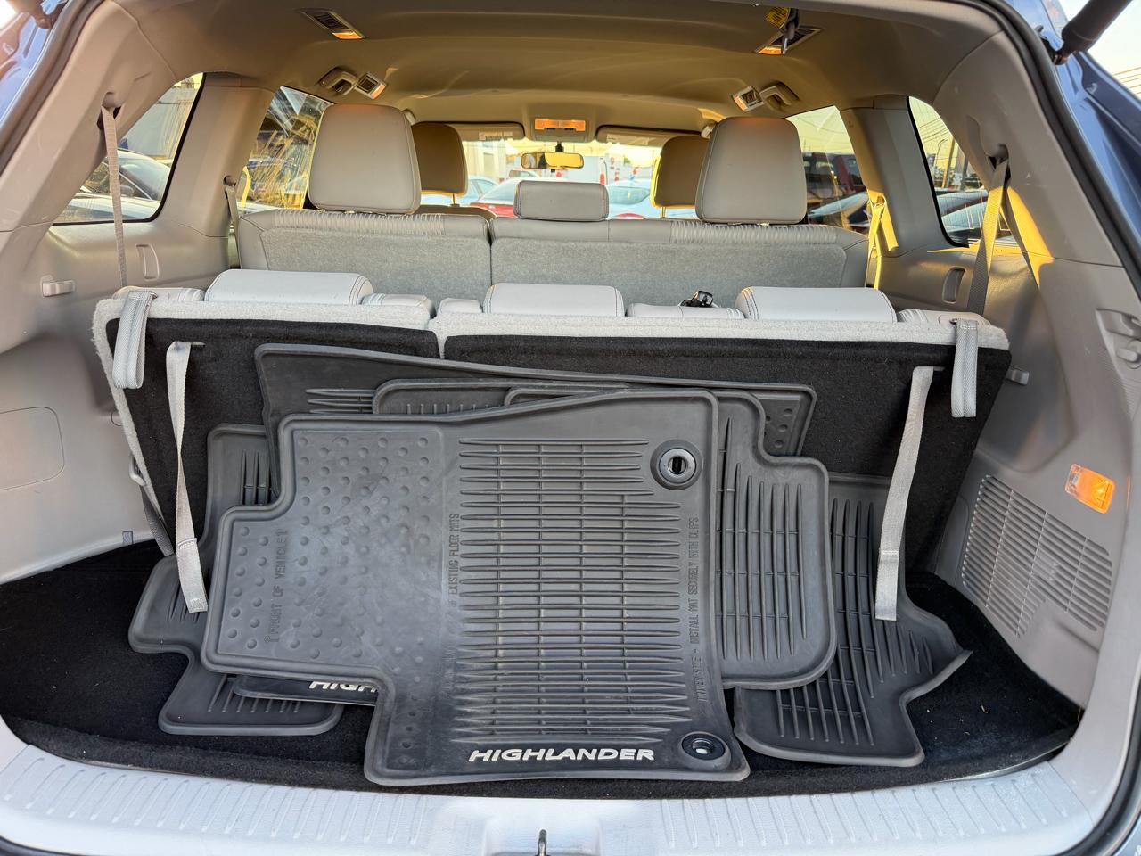 Toyota Highlander LE Plus 4D SUV FWD 2015
