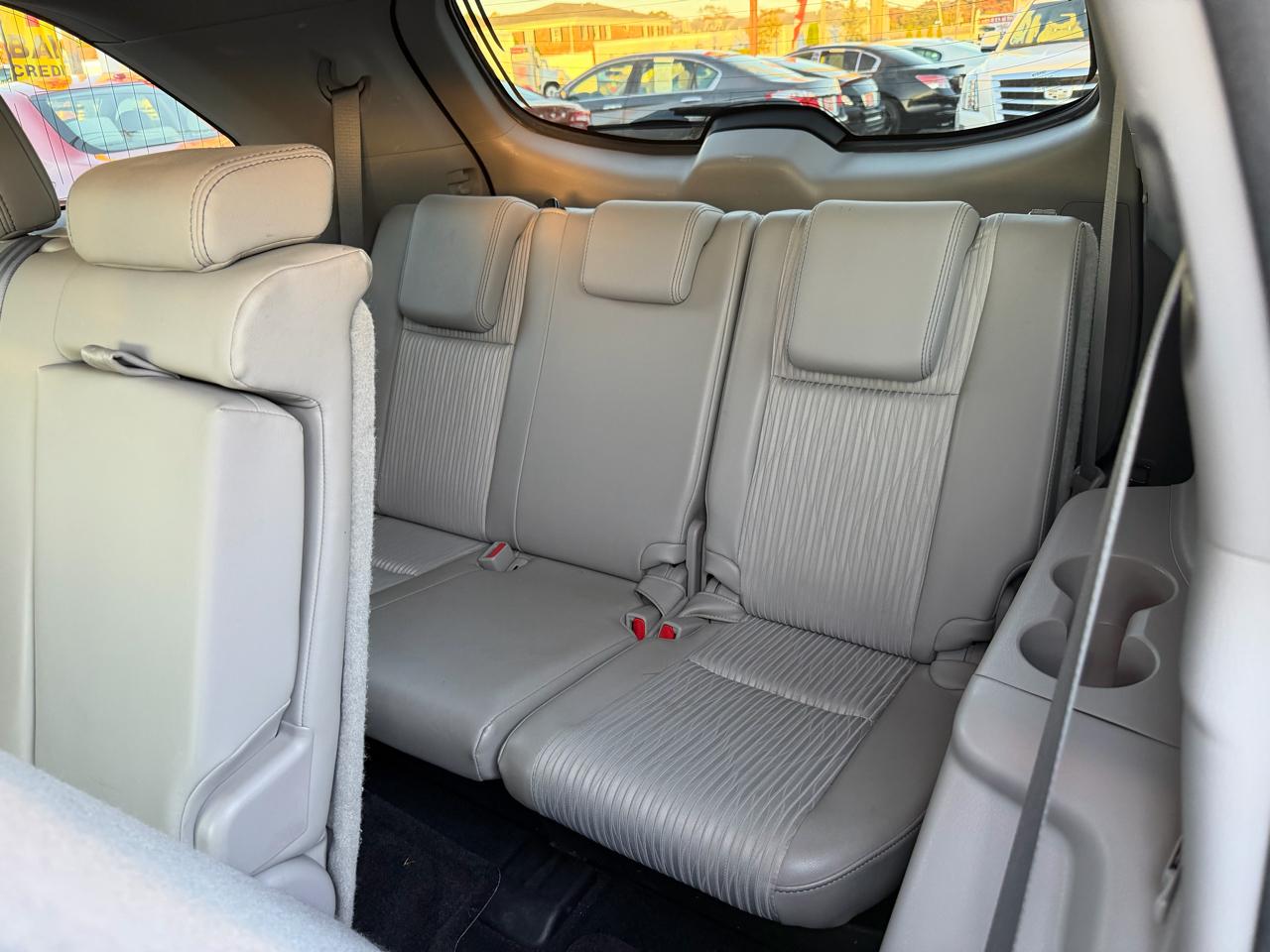 Toyota Highlander LE Plus 4D SUV FWD 2015
