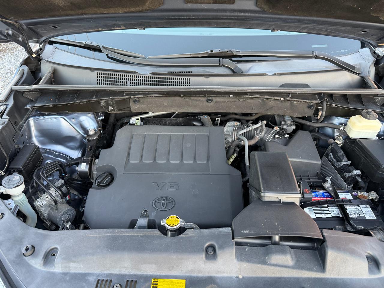 Toyota Highlander LE Plus 4D SUV FWD 2015