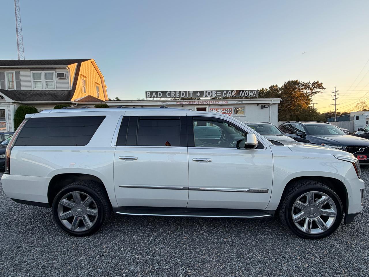 Cadillac Escalade ESV Luxury 4WD 2016