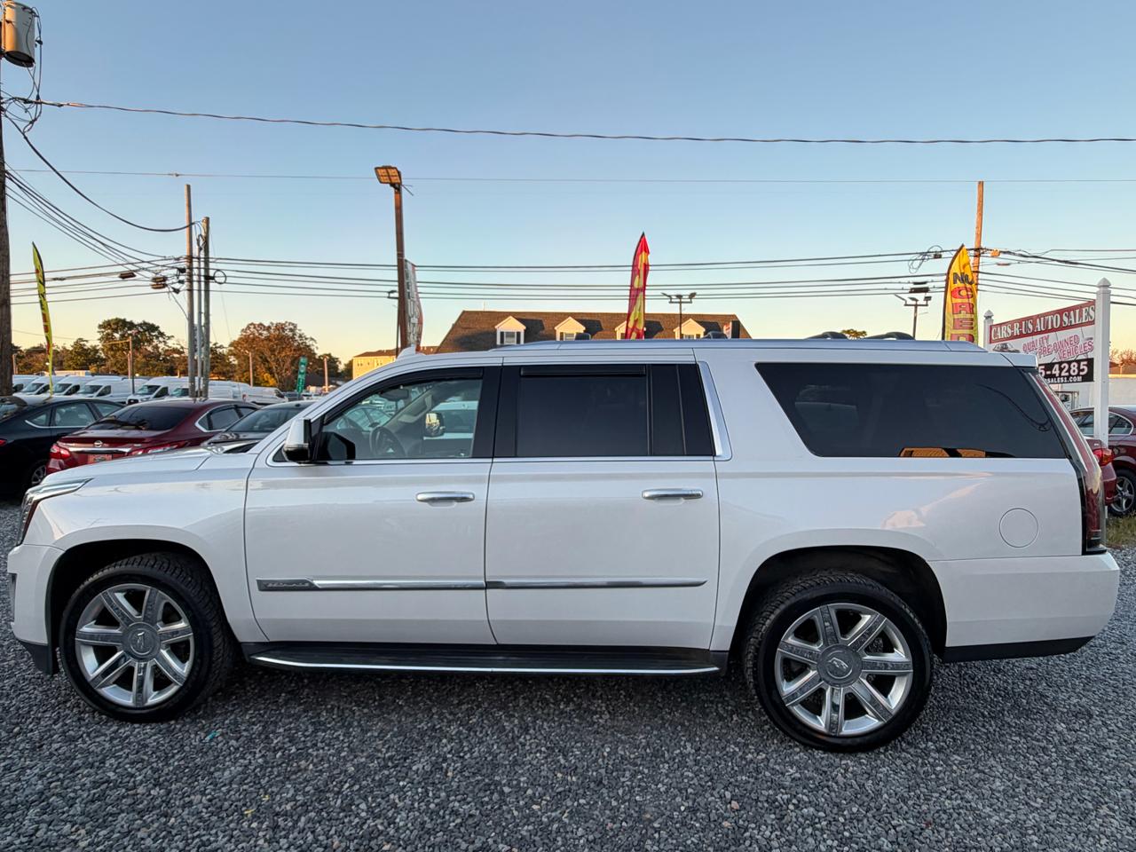 Cadillac Escalade ESV Luxury 4WD 2016