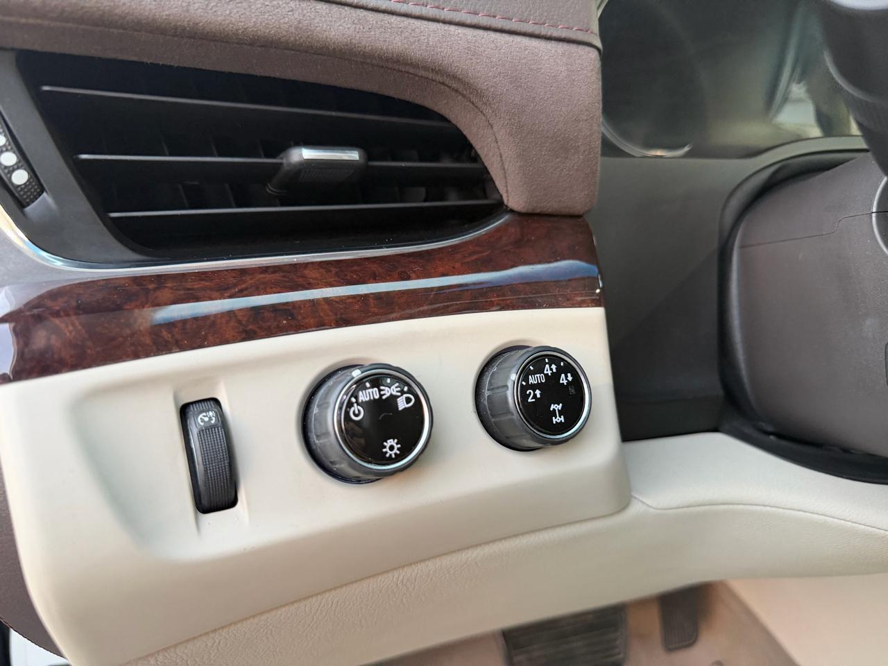 Cadillac Escalade ESV Luxury 4WD 2016