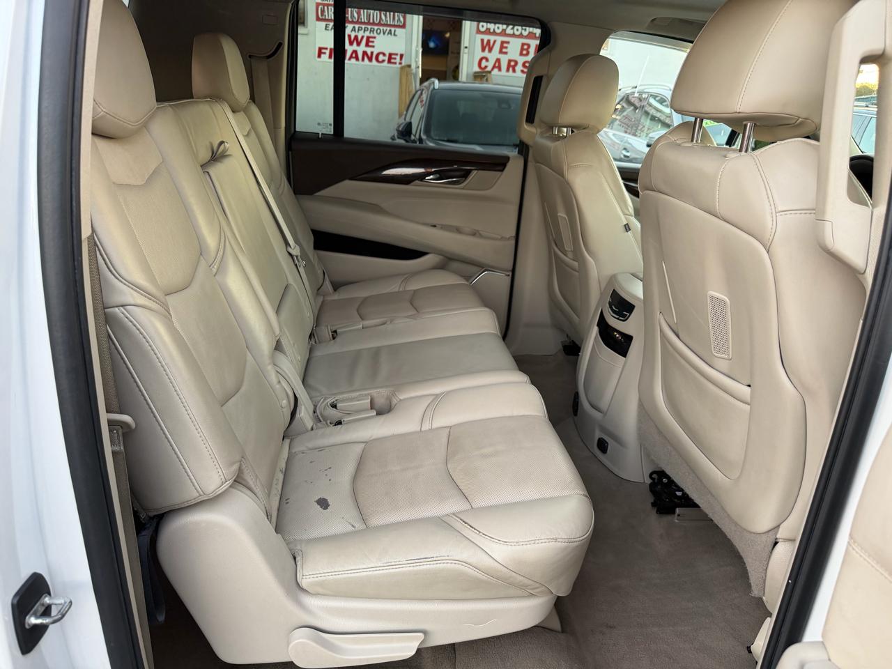 Cadillac Escalade ESV Luxury 4WD 2016