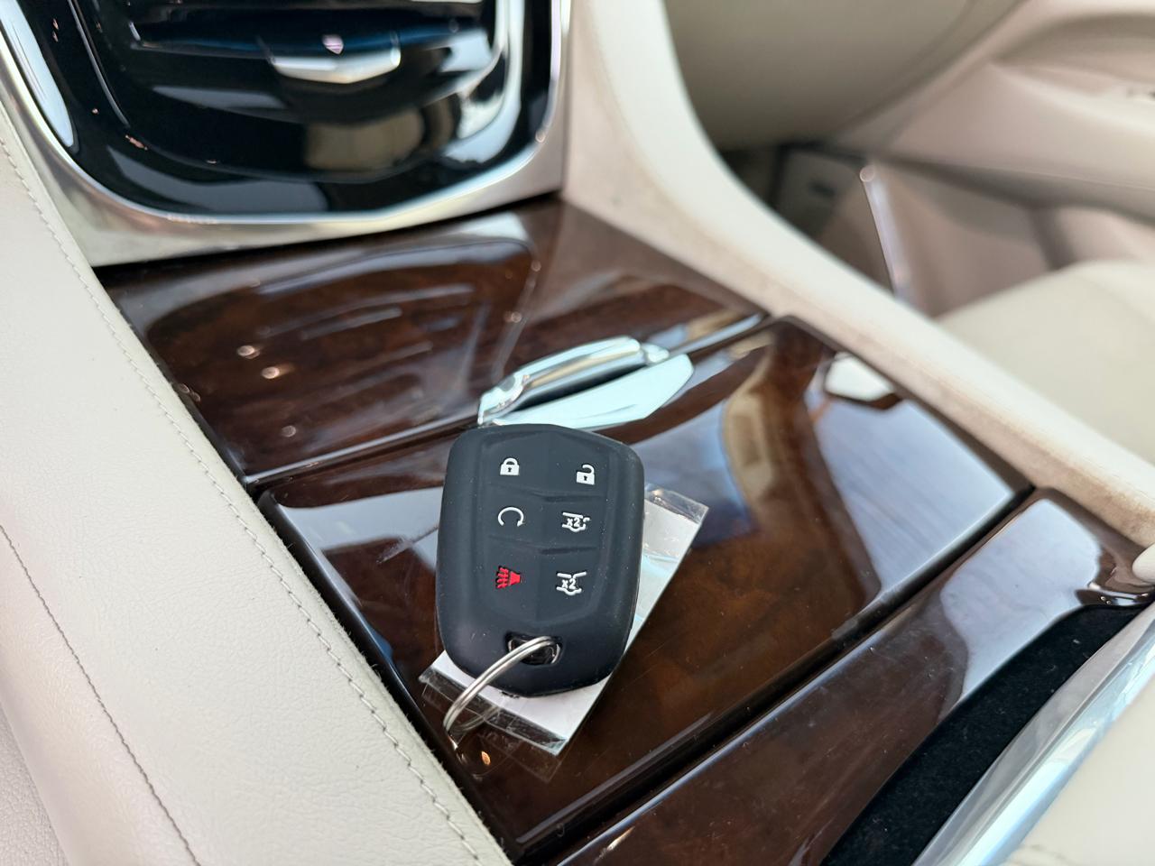 Cadillac Escalade ESV Luxury 4WD 2016