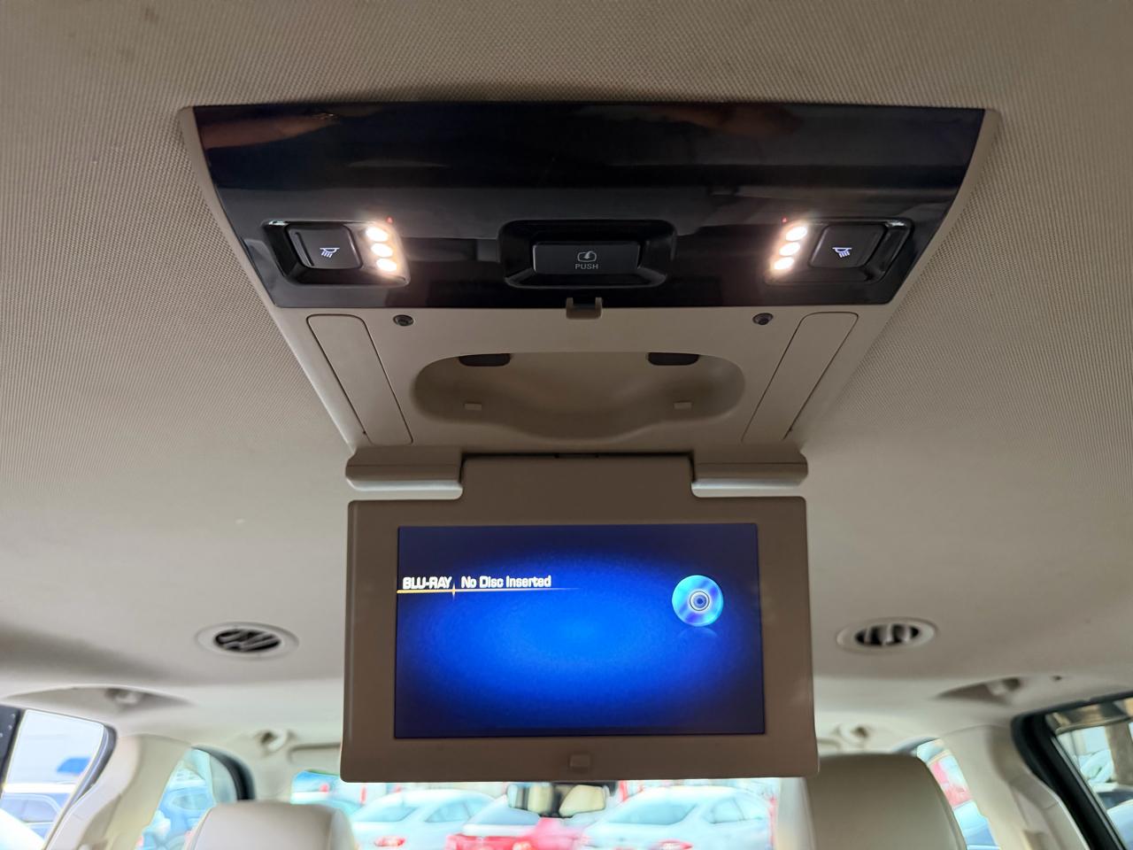 Cadillac Escalade ESV Luxury 4WD 2016