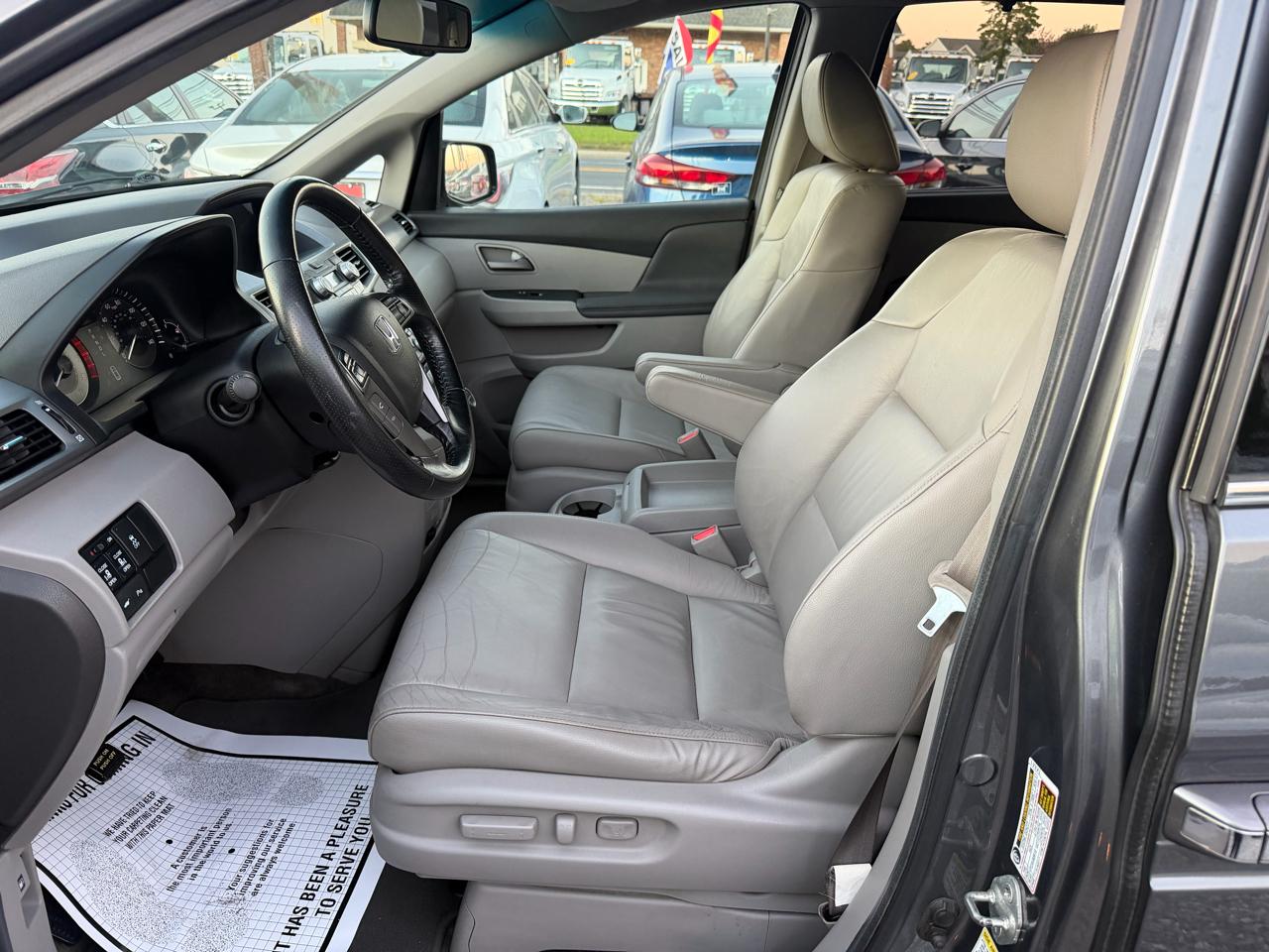 Honda Odyssey Touring 2012