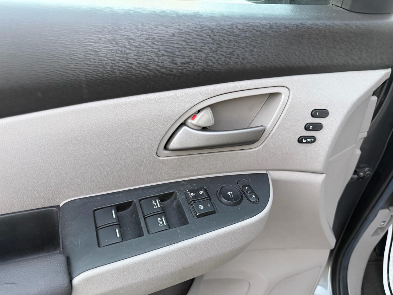 Honda Odyssey Touring 2012