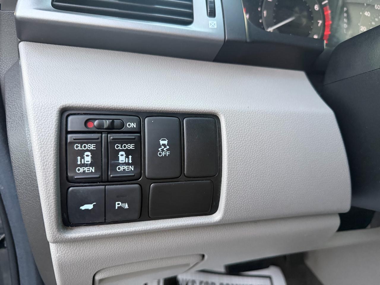 Honda Odyssey Touring 2012