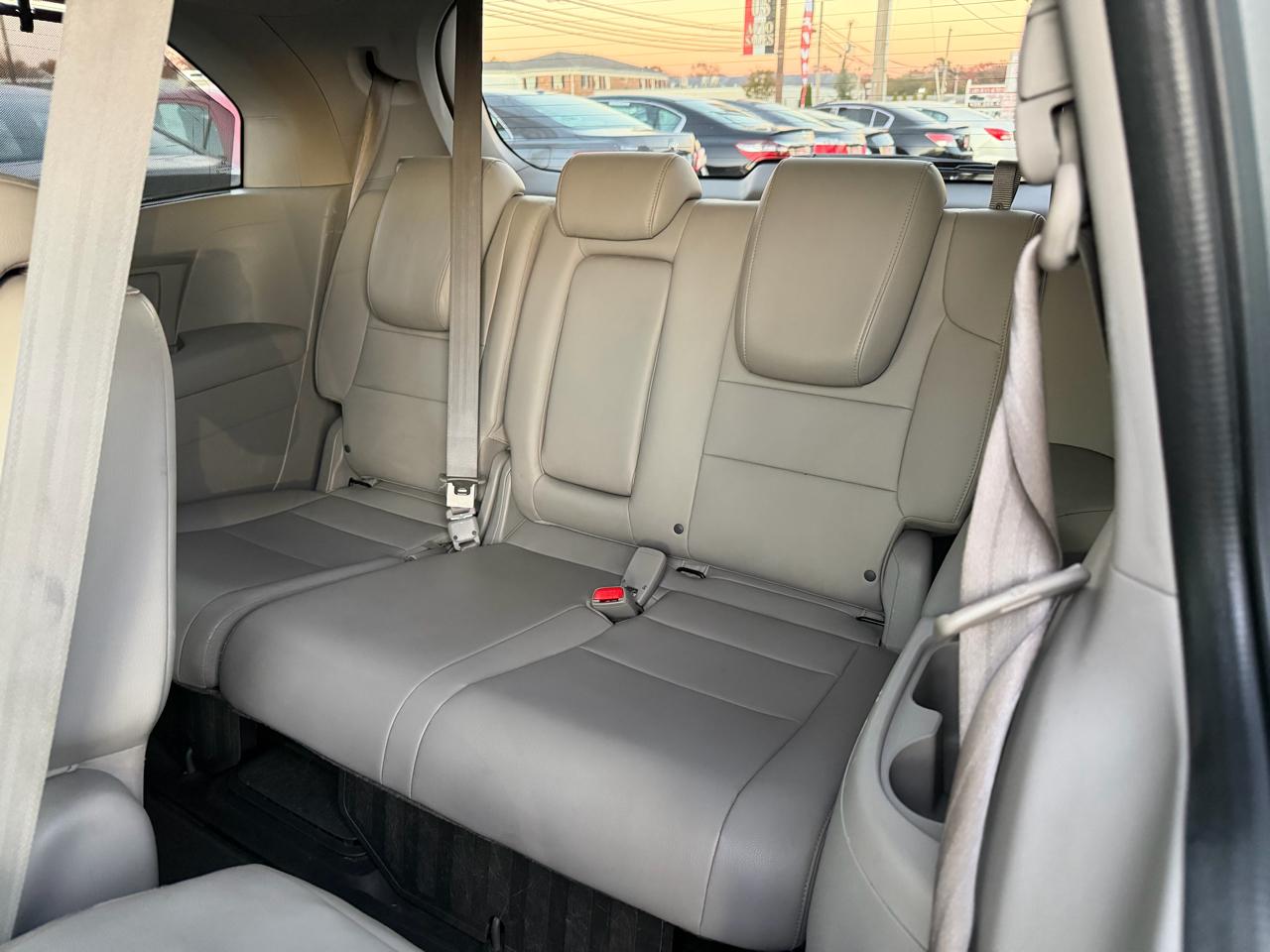 Honda Odyssey Touring 2012
