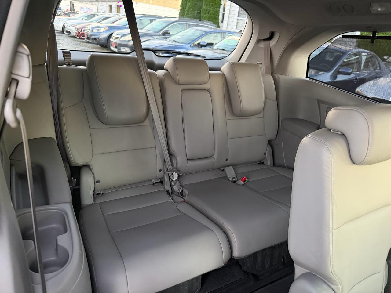 Honda Odyssey Touring 2012