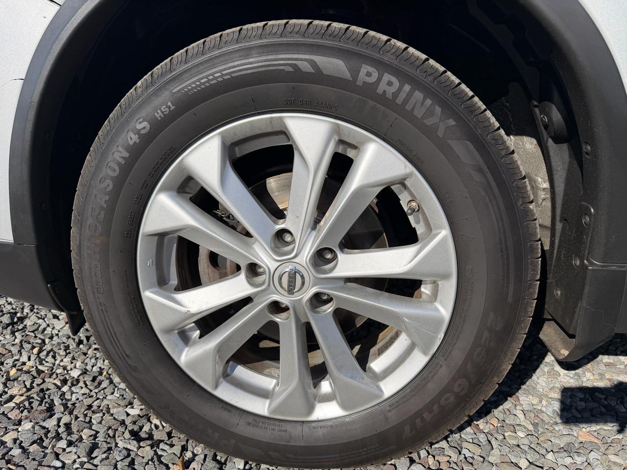 Nissan Rogue SV AWD 2015