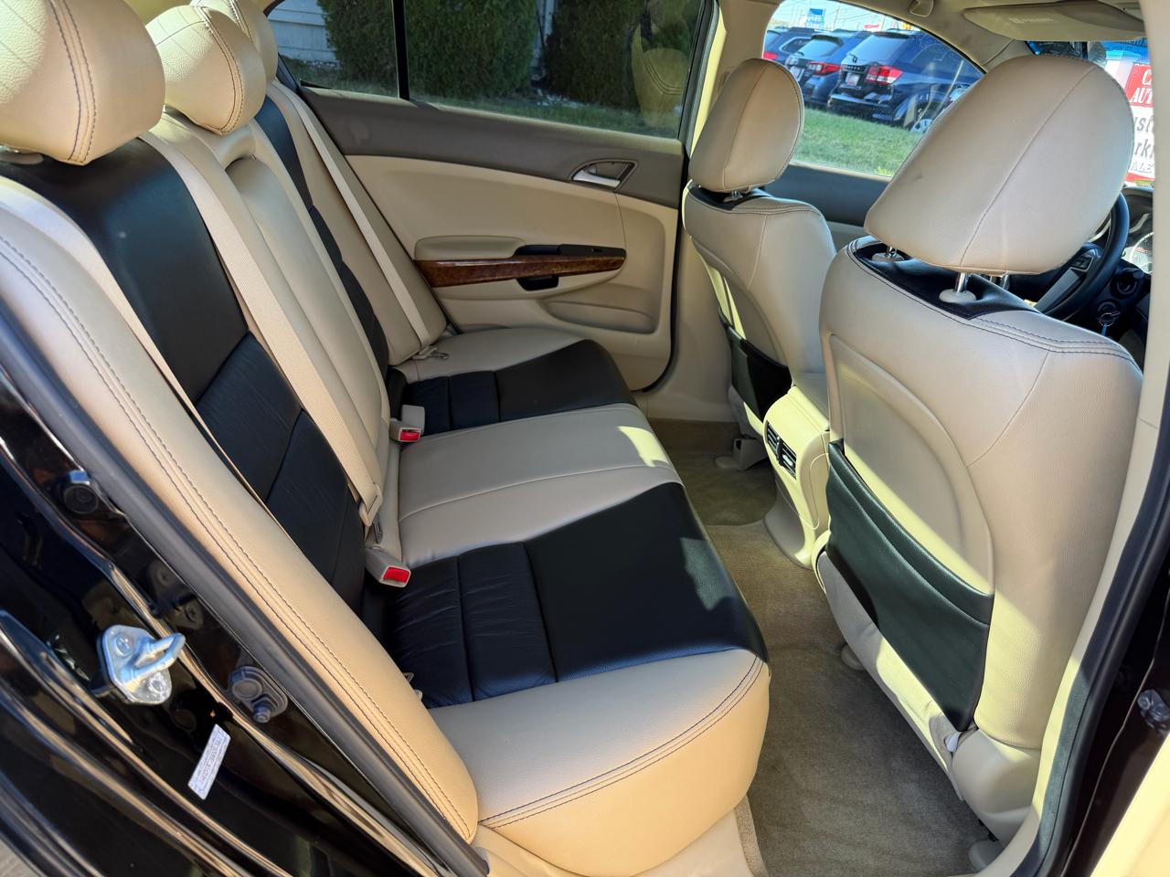 Honda Accord EX Sedan AT 2010