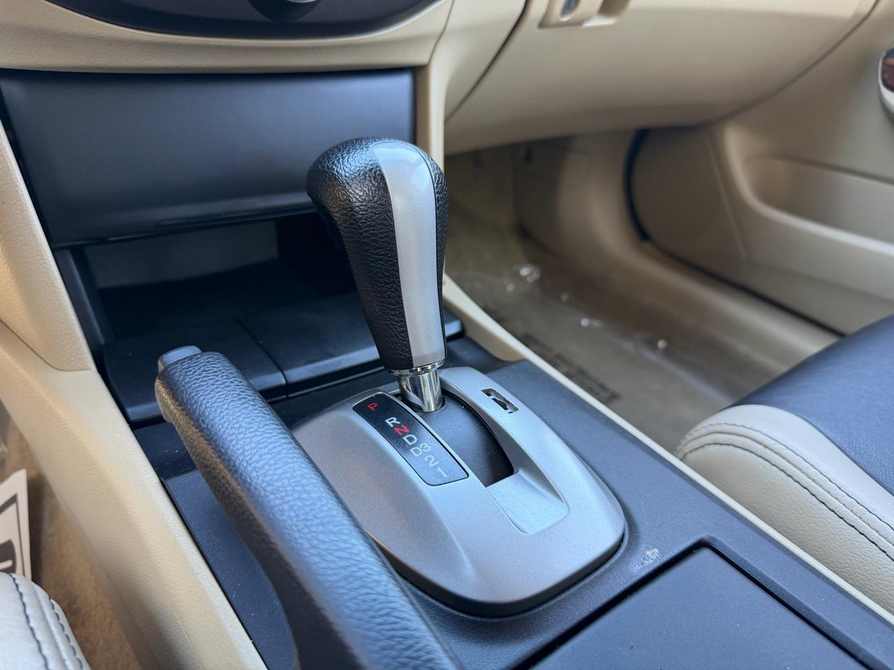 Honda Accord EX Sedan AT 2010