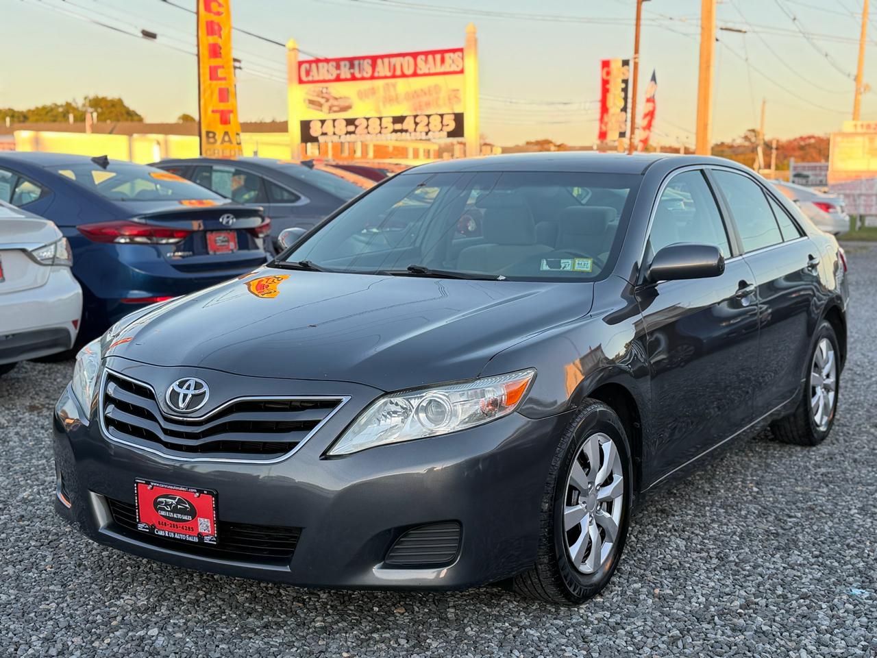 Toyota Camry 4dr Sdn LE Auto 2010