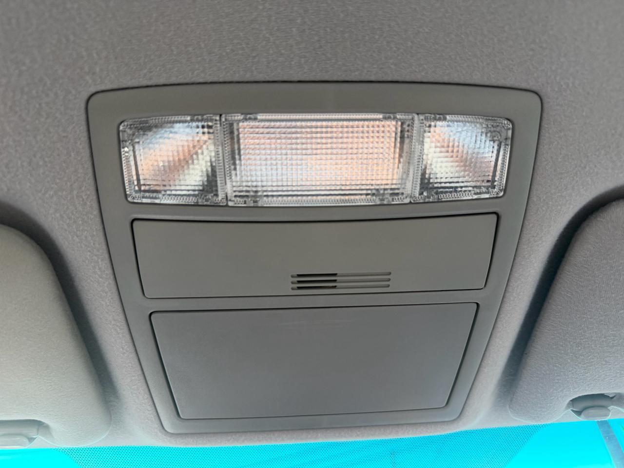 Toyota Camry 4dr Sdn LE Auto 2010