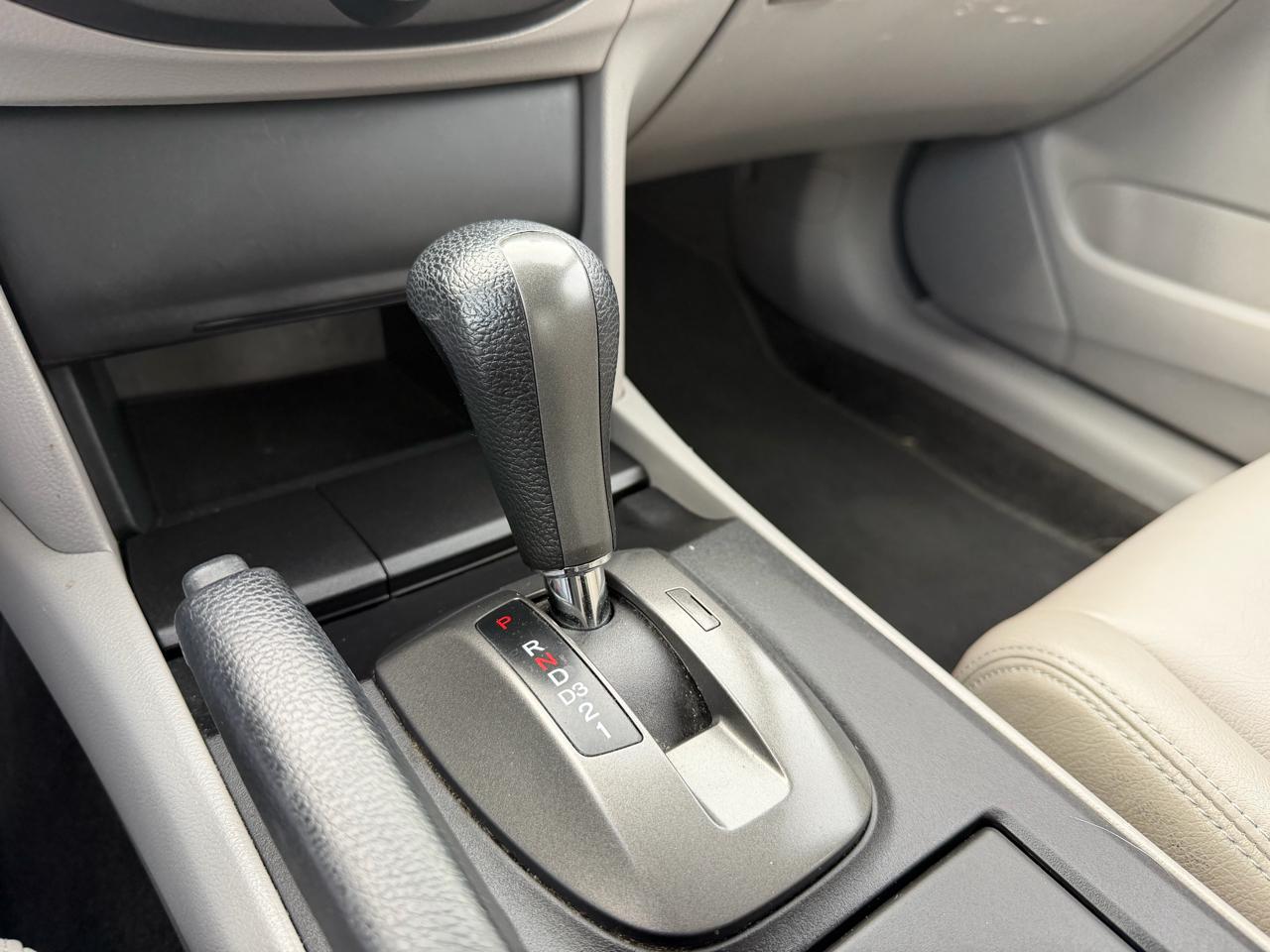 Honda Accord LX-P Sedan AT 2010