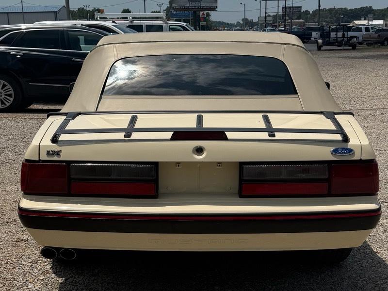 Ford Mustang LX convertible 1989
