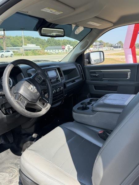 RAM 1500 Tradesman Regular Cab SWB 4WD 2017