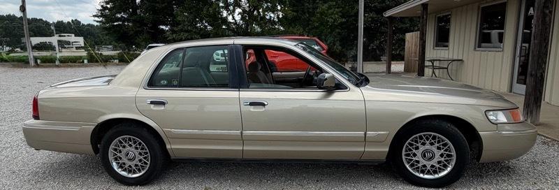 Mercury Grand Marquis GS 2000