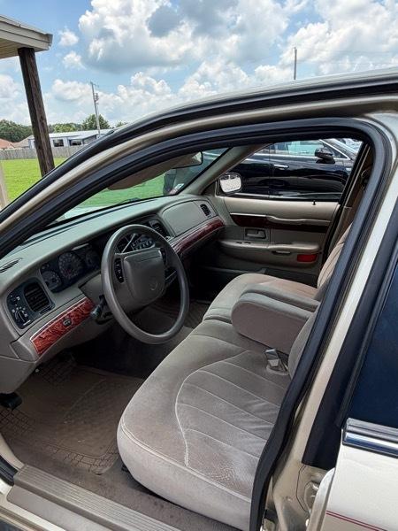 Mercury Grand Marquis GS 2000