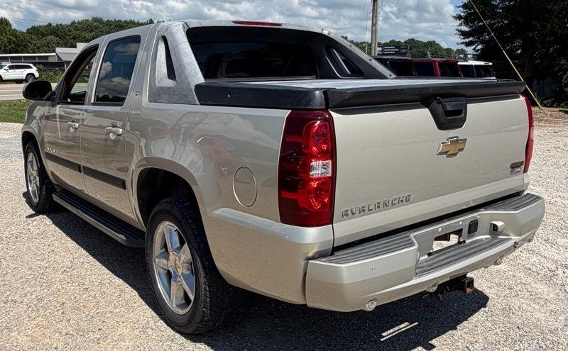Chevrolet Avalanche LS 4WD 2007